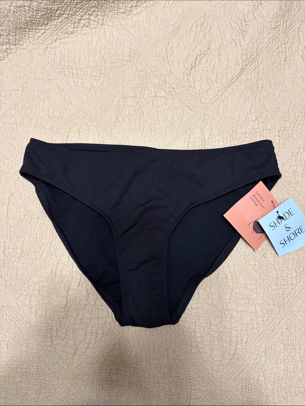 Shade & Shore Black Ribbed Mid-Rise Bikini Bottom (size small: 4-6)